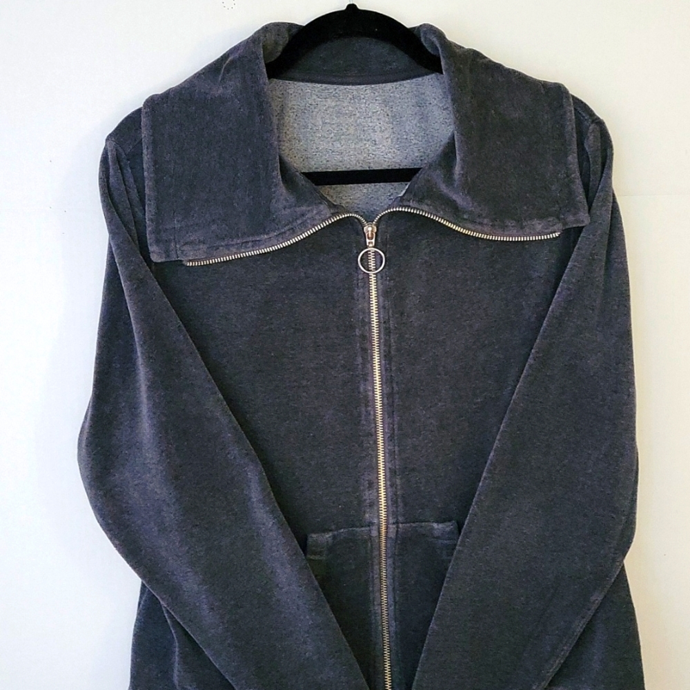 New York & Company Velour Zip up top in Grey XL